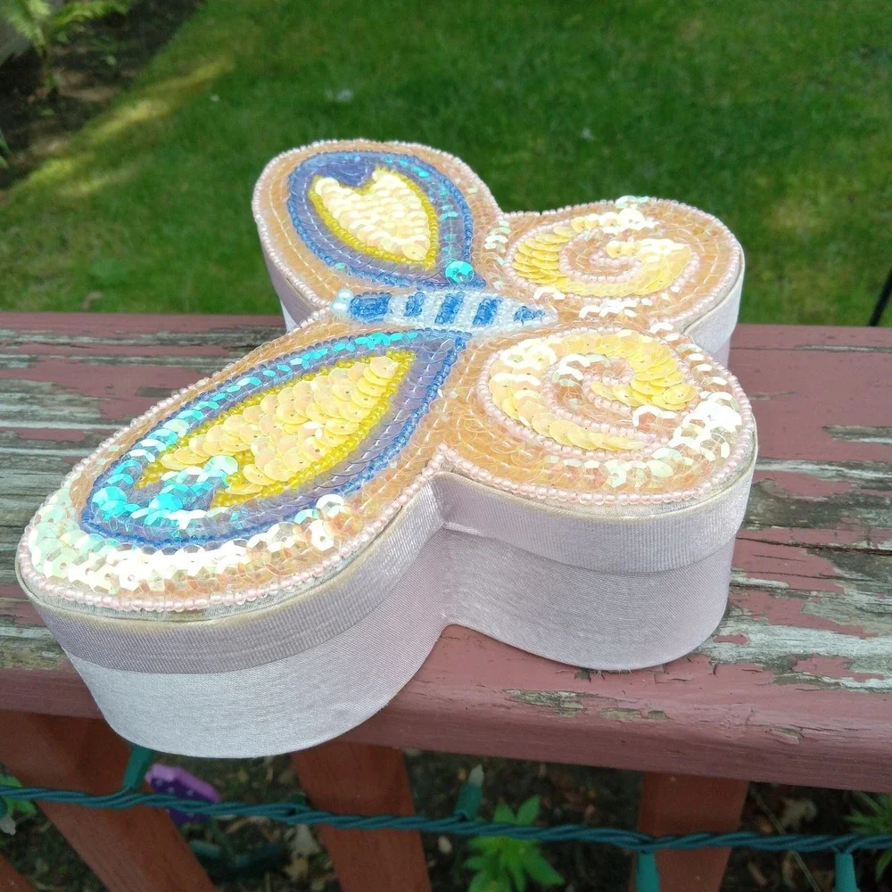 Vintage Sequined Top Butterfly Box‎ Jewelry Trinket